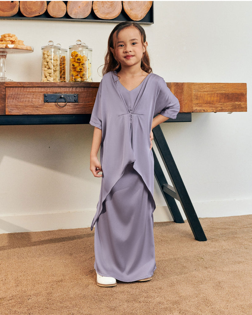 Mom and daughter set online available | Mother daughter fashion, Mom  daughter matching dresses, Mother daughter dress